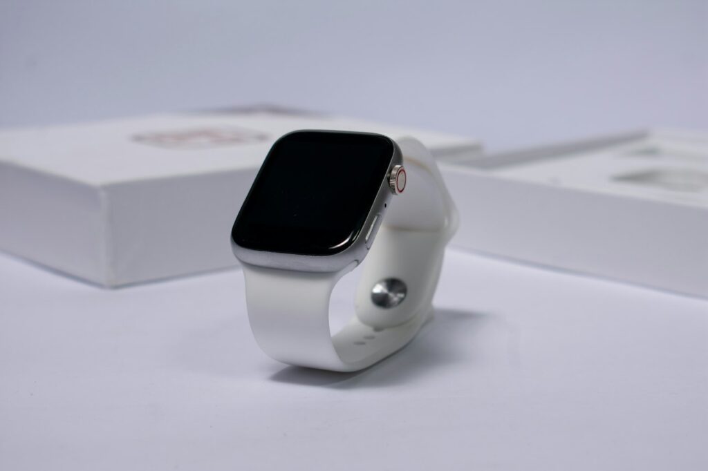 Smart Fitness and Health Tracker Watch